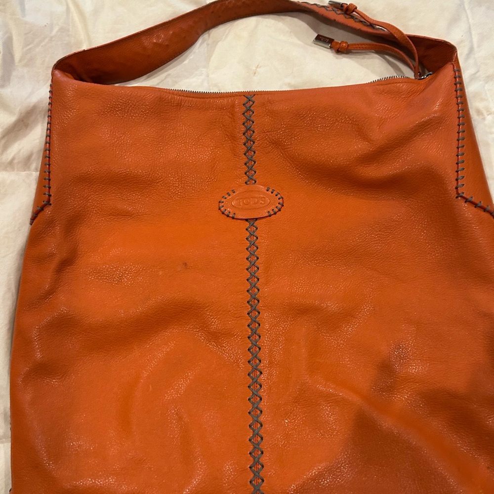Tod’s leather slouch bag